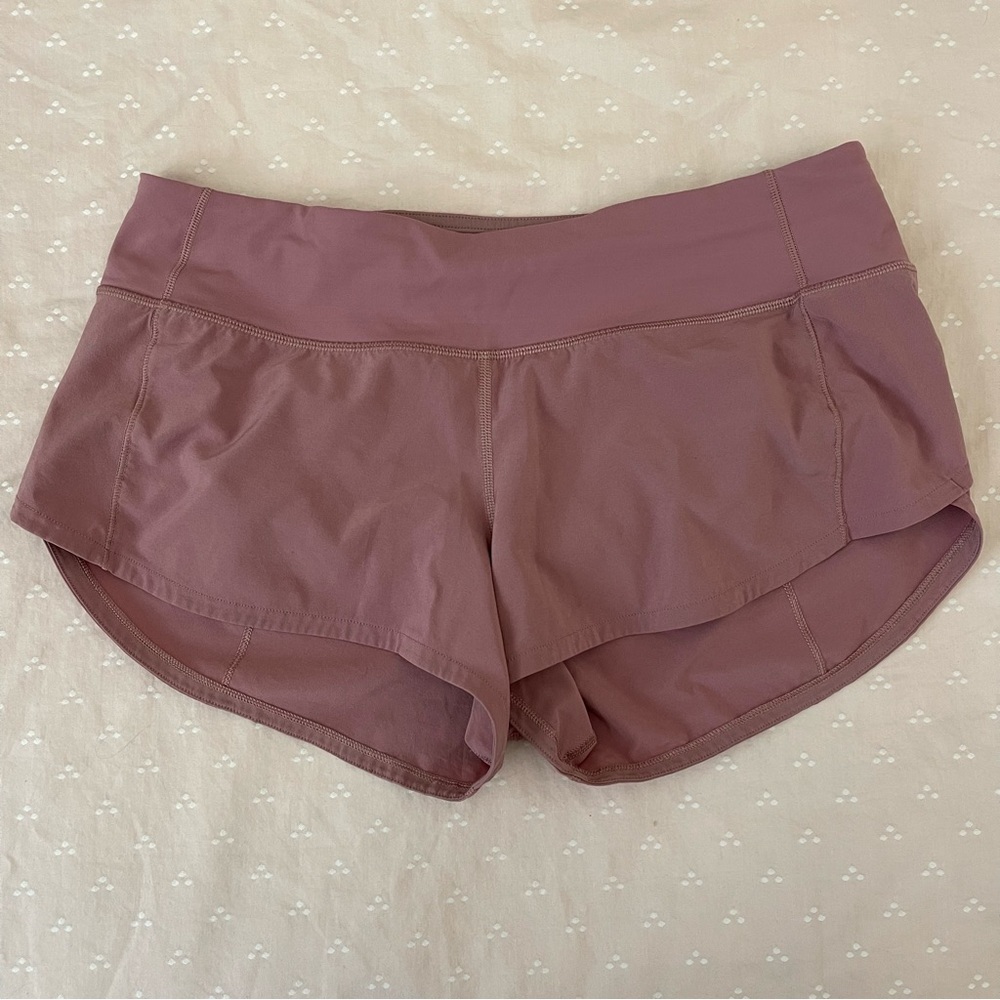 EUC Lululemon speed short 2.5” size 6.